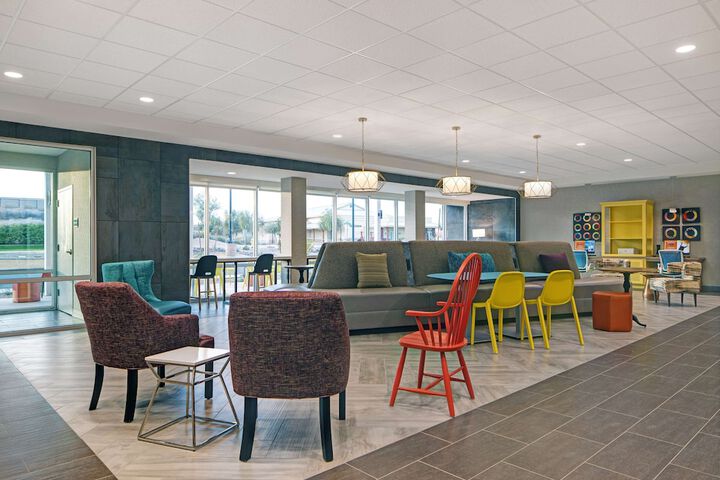 Hotel Interior 10 of 45