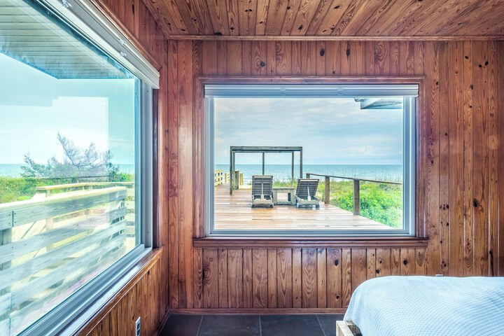 Sea Strapped by Topsail Realty