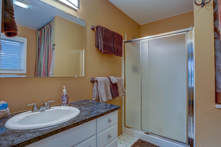 Room 12 of 24