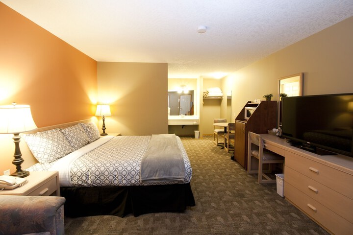 Room 9 of 37
