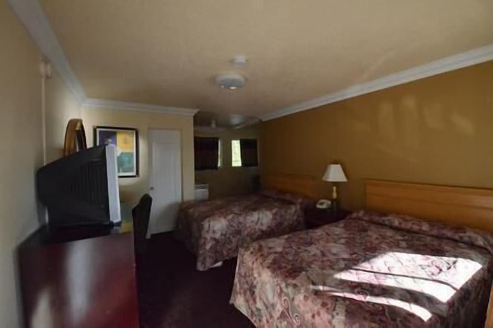 Room 20 of 37
