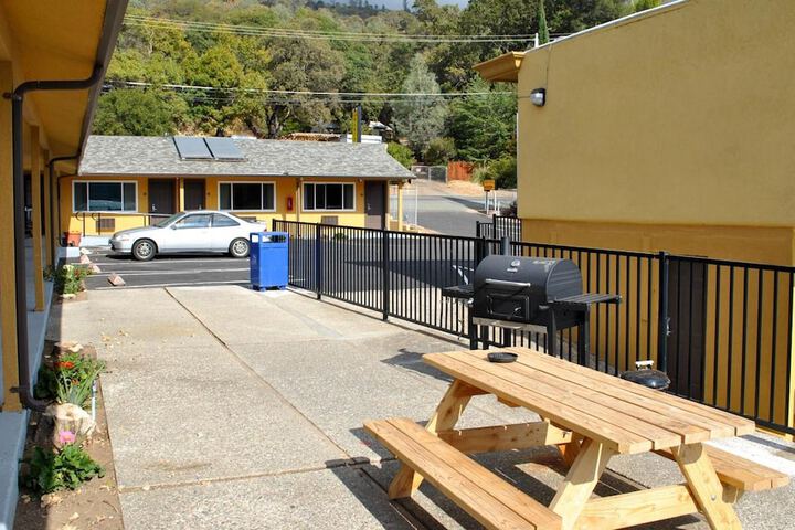 Property Grounds 32 of 40