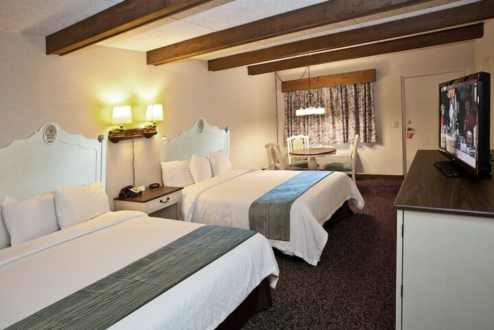 Helendorf River Inn Suites & Conference Center
