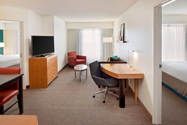 Room 22 of 33