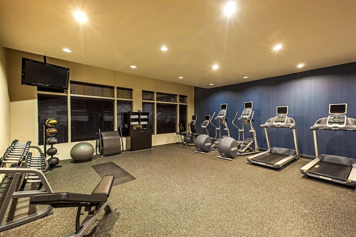 Hampton Inn New York - LaGuardia Airport