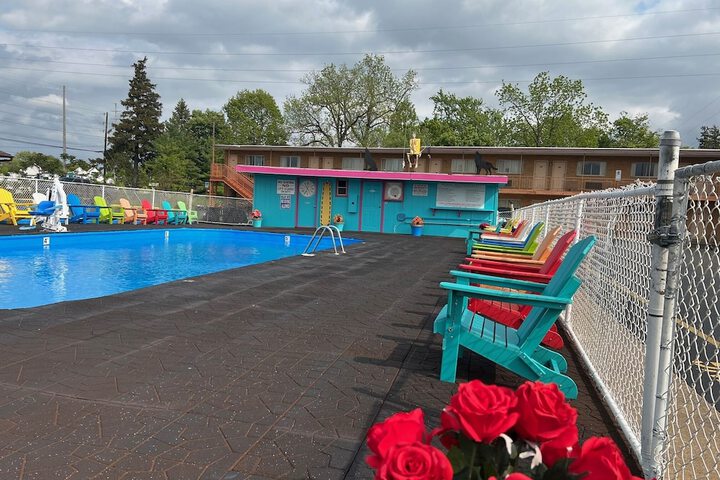 Pool 17 of 63