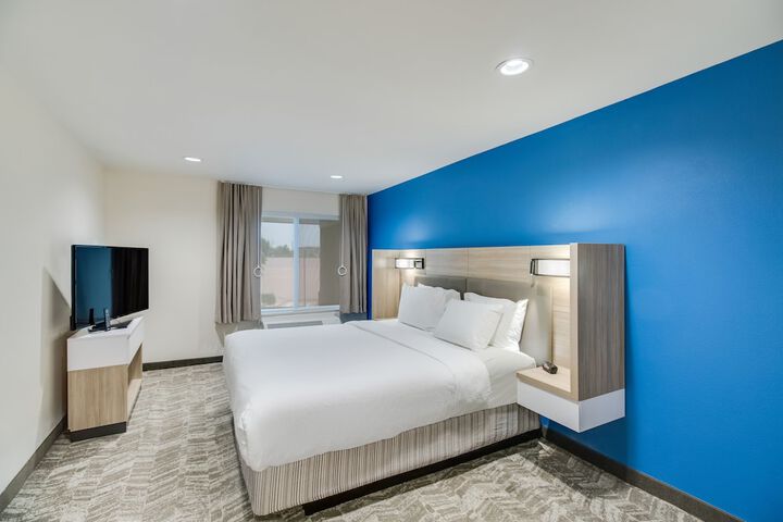 Room 18 of 46