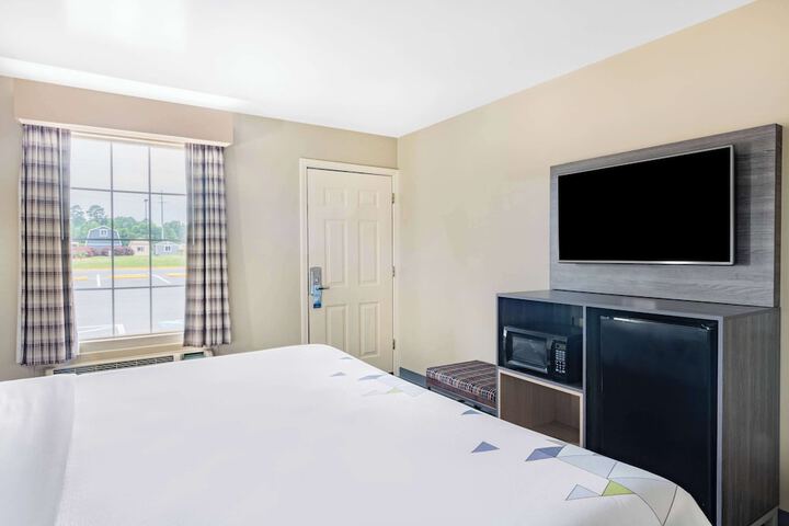 Room 14 of 26