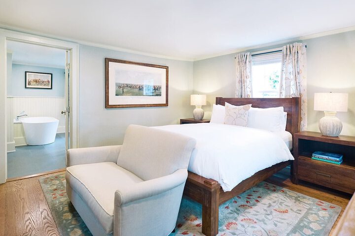 Room 34 of 176