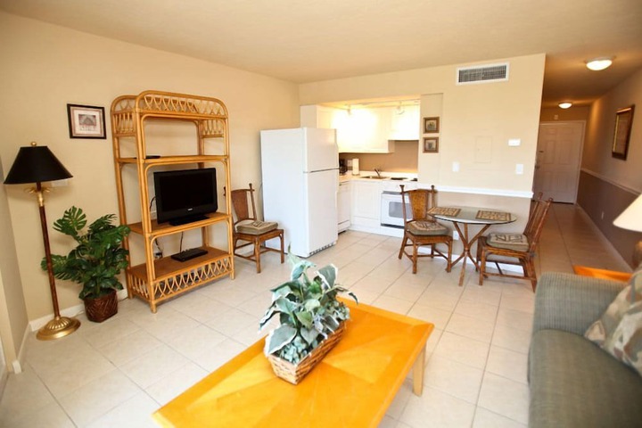 Marco Beach Vacation Suites
