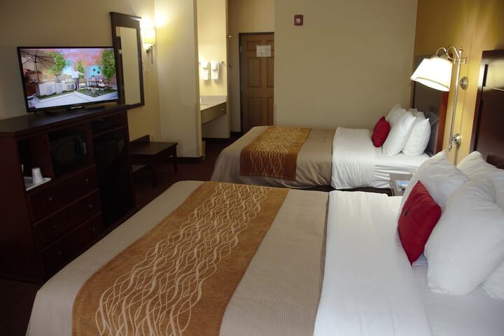 Room 10 of 24