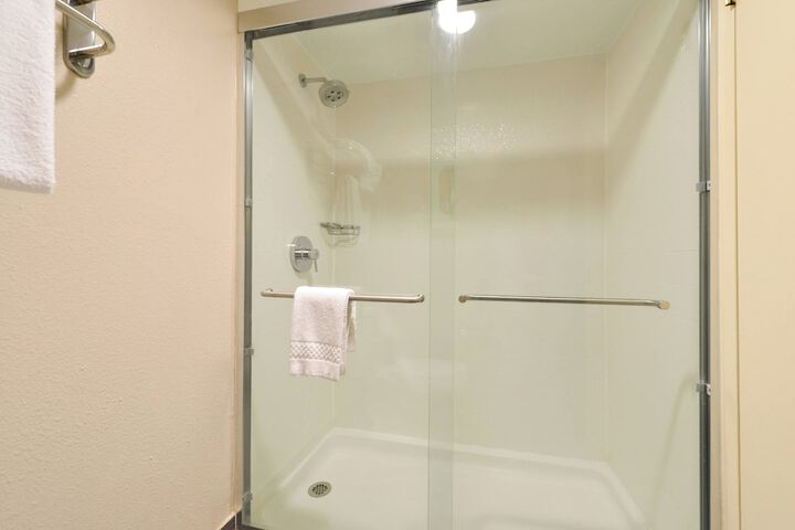Room 34 of 42