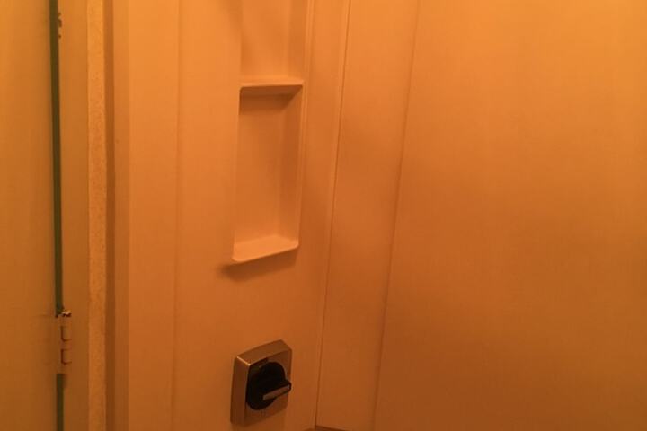 Gold Vault Inn