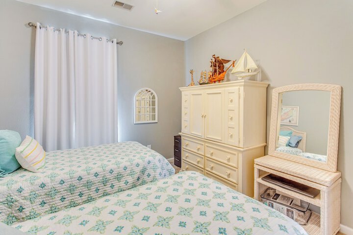 Golf Swim & Explore: Sunset Beach Family Condo!