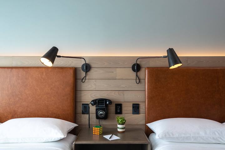 Room 37 of 70