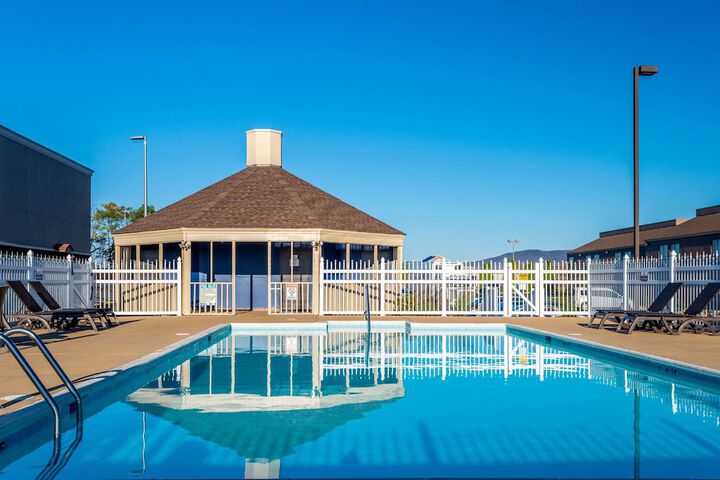 Pool 6 of 45