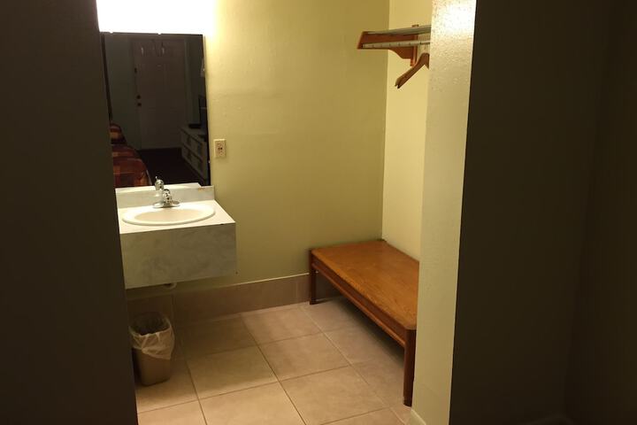 Room 19 of 31