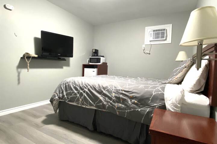 Room 34 of 94