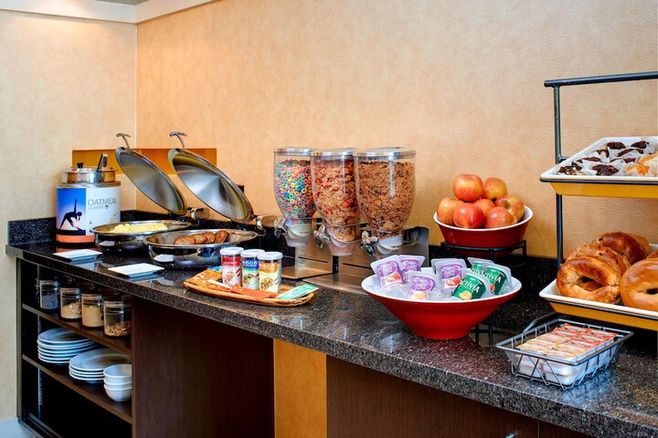 Breakfast/Coffee Service 19 of 25