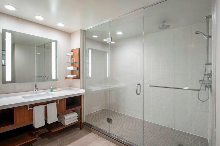 Delta Hotels by Marriott Regina