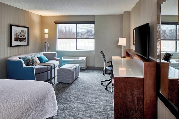 Courtyard by Marriott Seattle Sea-Tac Area