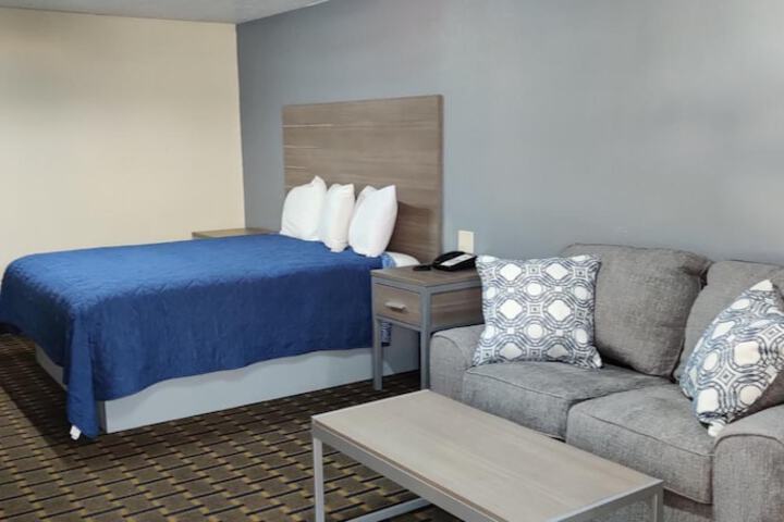 Room 13 of 20