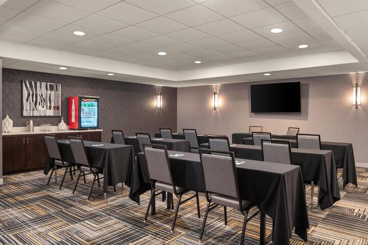 Homewood Suites by Hilton Columbus / Polaris OH
