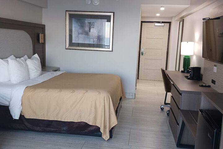 Room 41 of 67