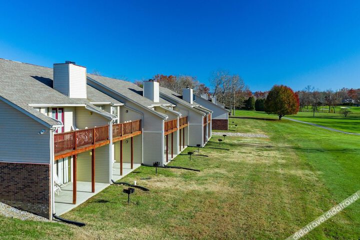 Crown Resorts at Lake Tansi West