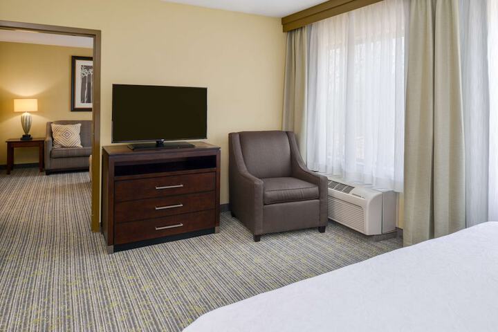 Room 33 of 56