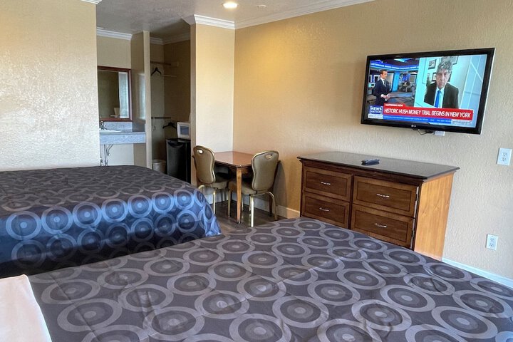 Room 10 of 23