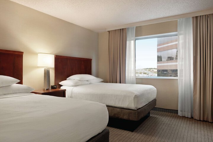 Embassy Suites by Hilton Cincinnati RiverCenter