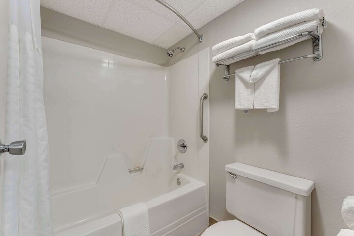 Room 19 of 29