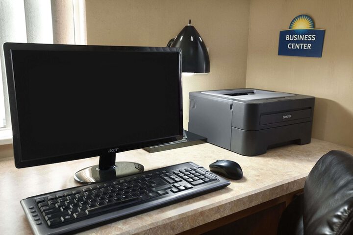 Business Center 28 of 28