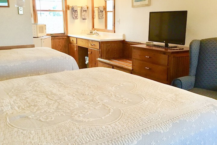 Room 8 of 62