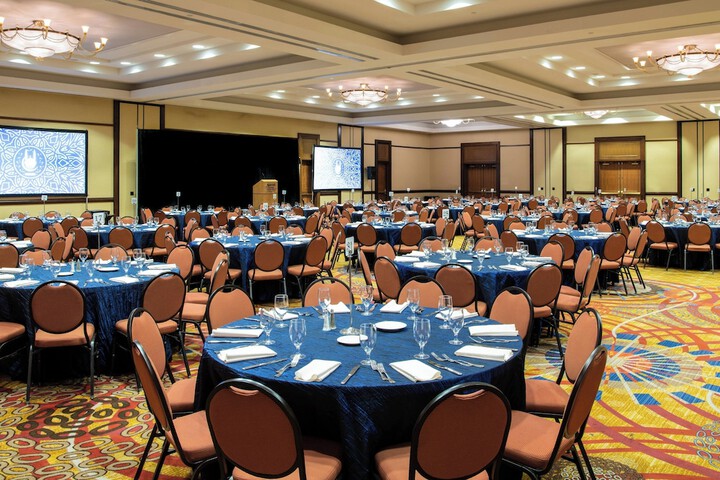Ballroom/Hall 66 of 72