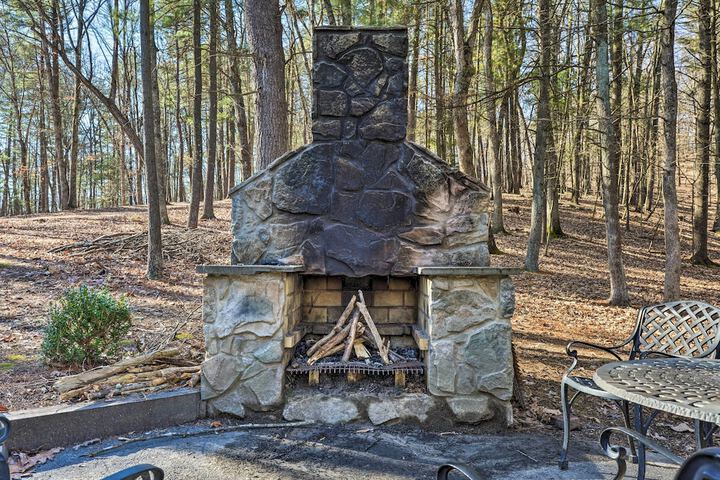 Berkeley Springs Haven w / Sleepy Creek Access!