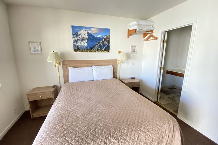 Room 19 of 53