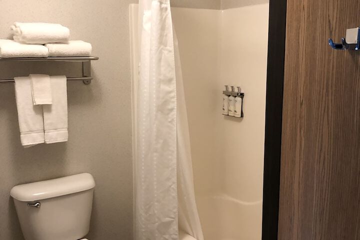 Holiday Inn Express Mt. Vernon by IHG