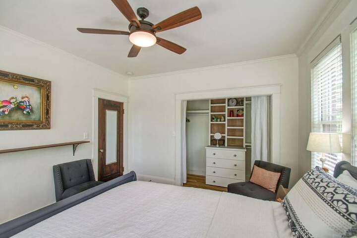 Room 20 of 32