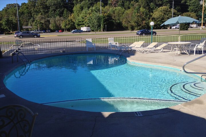 Pool 6 of 23