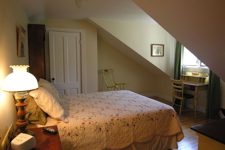 Delano Homestead Bed & Breakfast