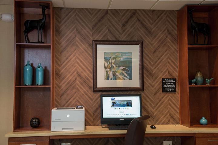 Business Center 35 of 35