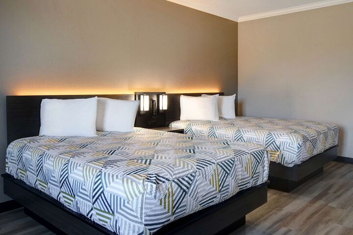 Motel 6 Fort Worth TX – I-35 & I-20