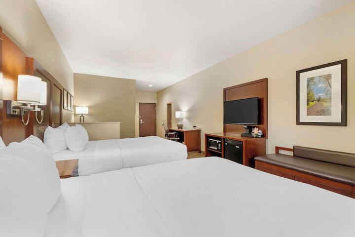 Comfort Suites Cedar Falls Industrial Park