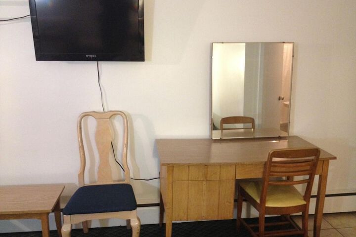 Room 35 of 39