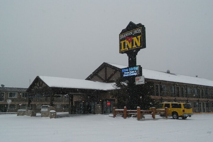 Brandin Iron Inn