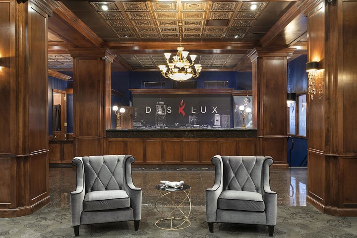 Des Lux Hotel