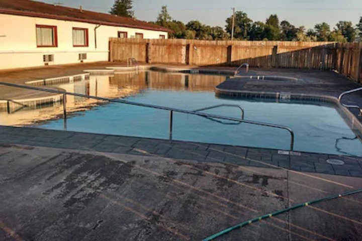 Pool 3 of 12