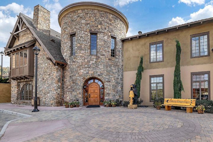 Bluegreen Vacations Big Bear Village an Ascend Collection Resort